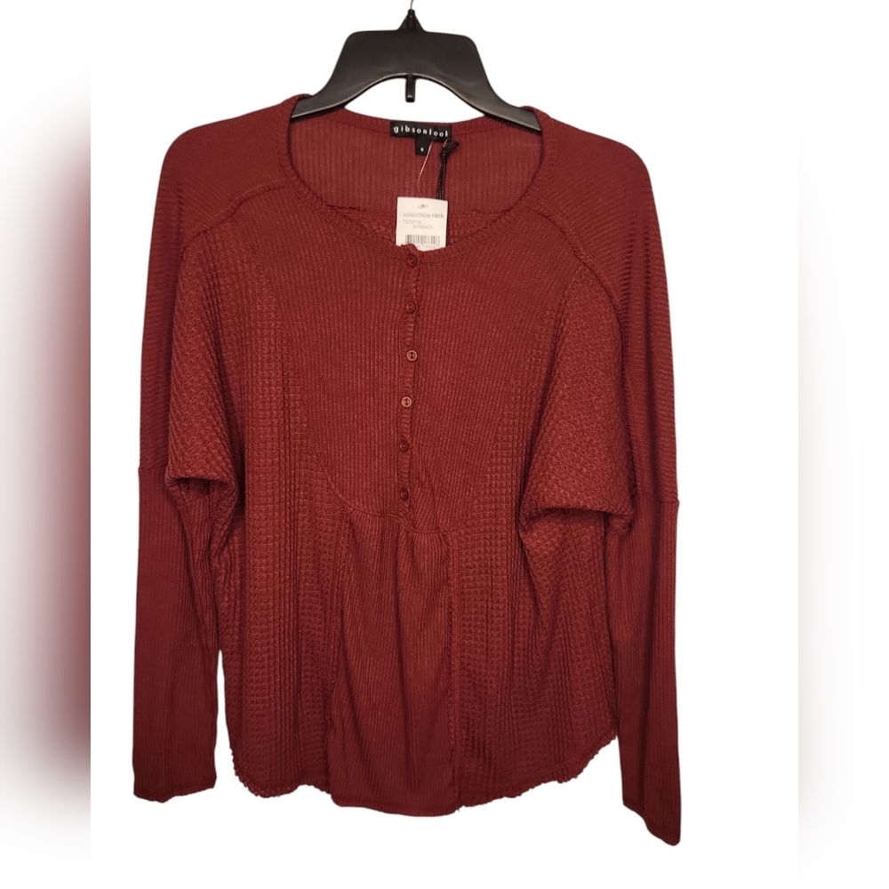 NWT Gibsonlook Women's Burgandy Long Sleeve Ribbed Waffle Knit Henley Size S